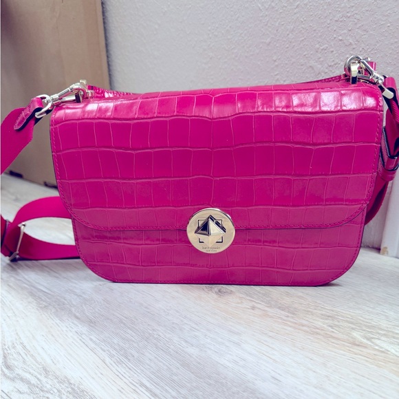 Pink Kate Spade Purse - Picture 1 of 4